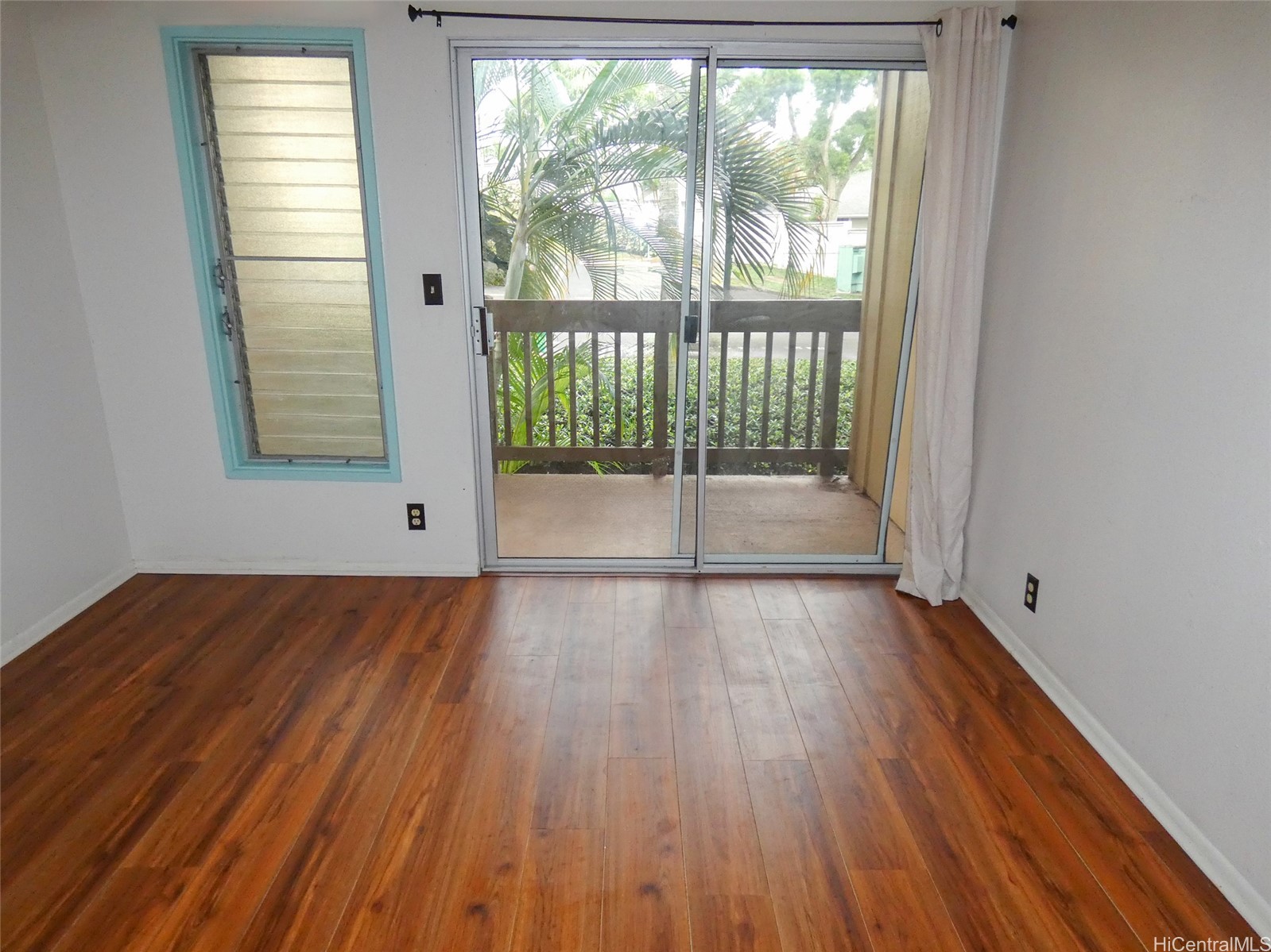 46-63 Emepela Place U206