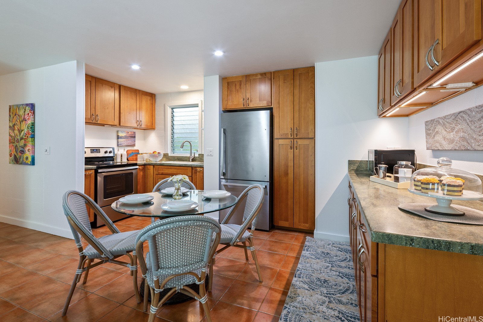 2957 Kalakaua Avenue 102