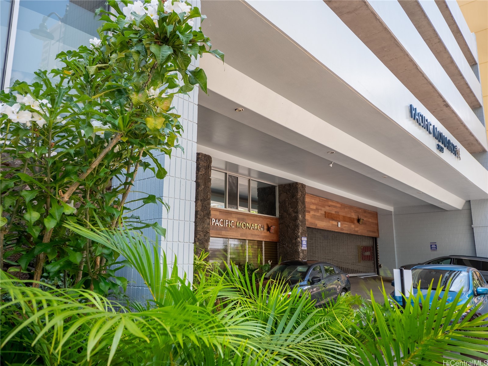 2427 Kuhio Avenue 1501