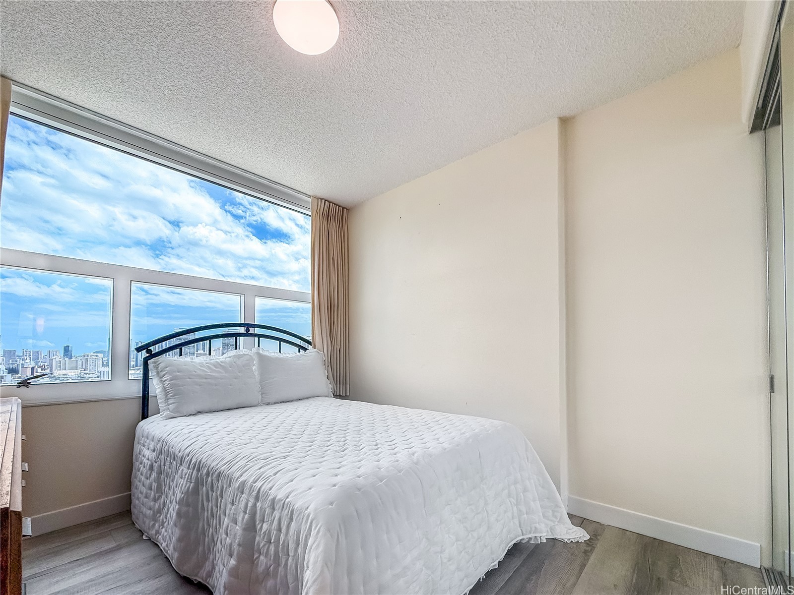 801 S King Street 2609