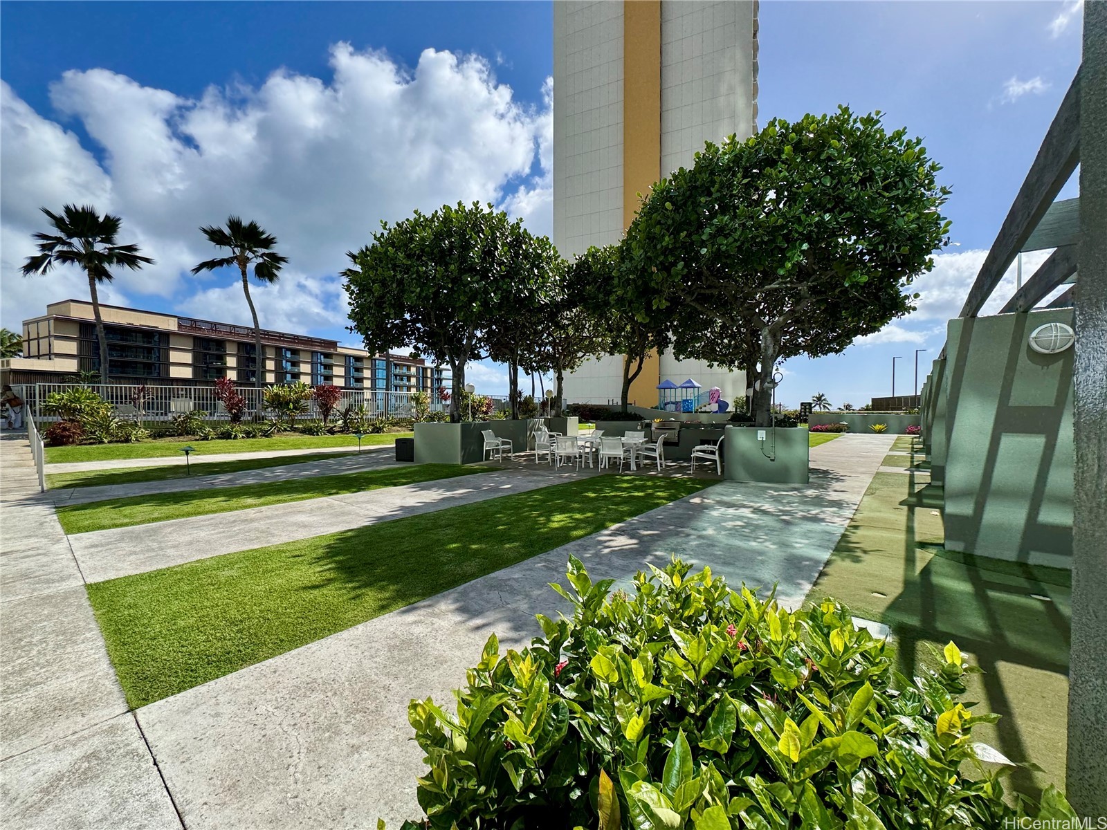 Hawaiki Tower Condominium