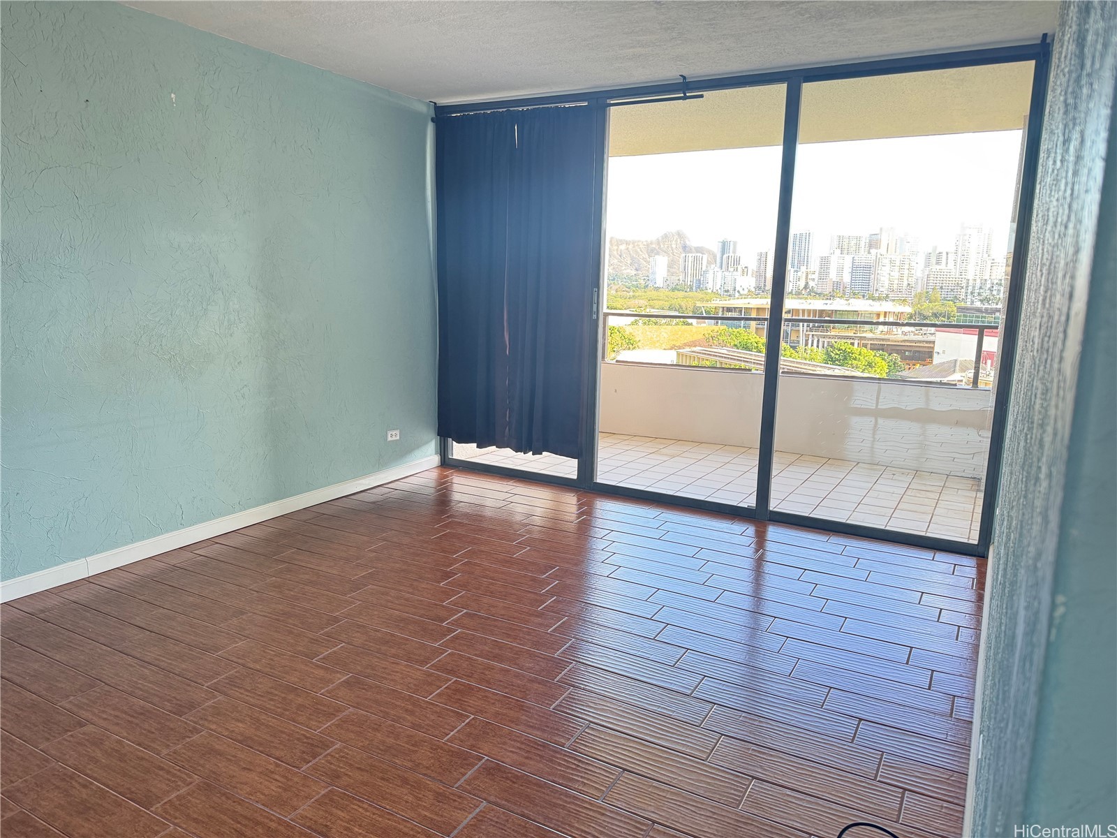 Royal Iolani Residential Lease