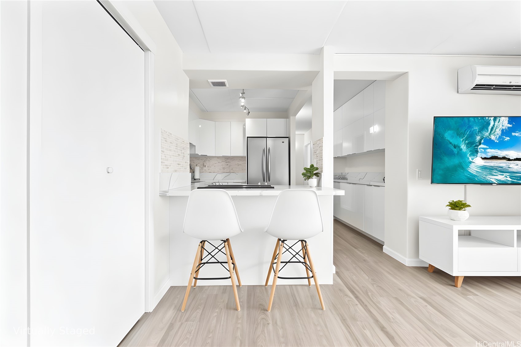 430 Keoniana Street 304