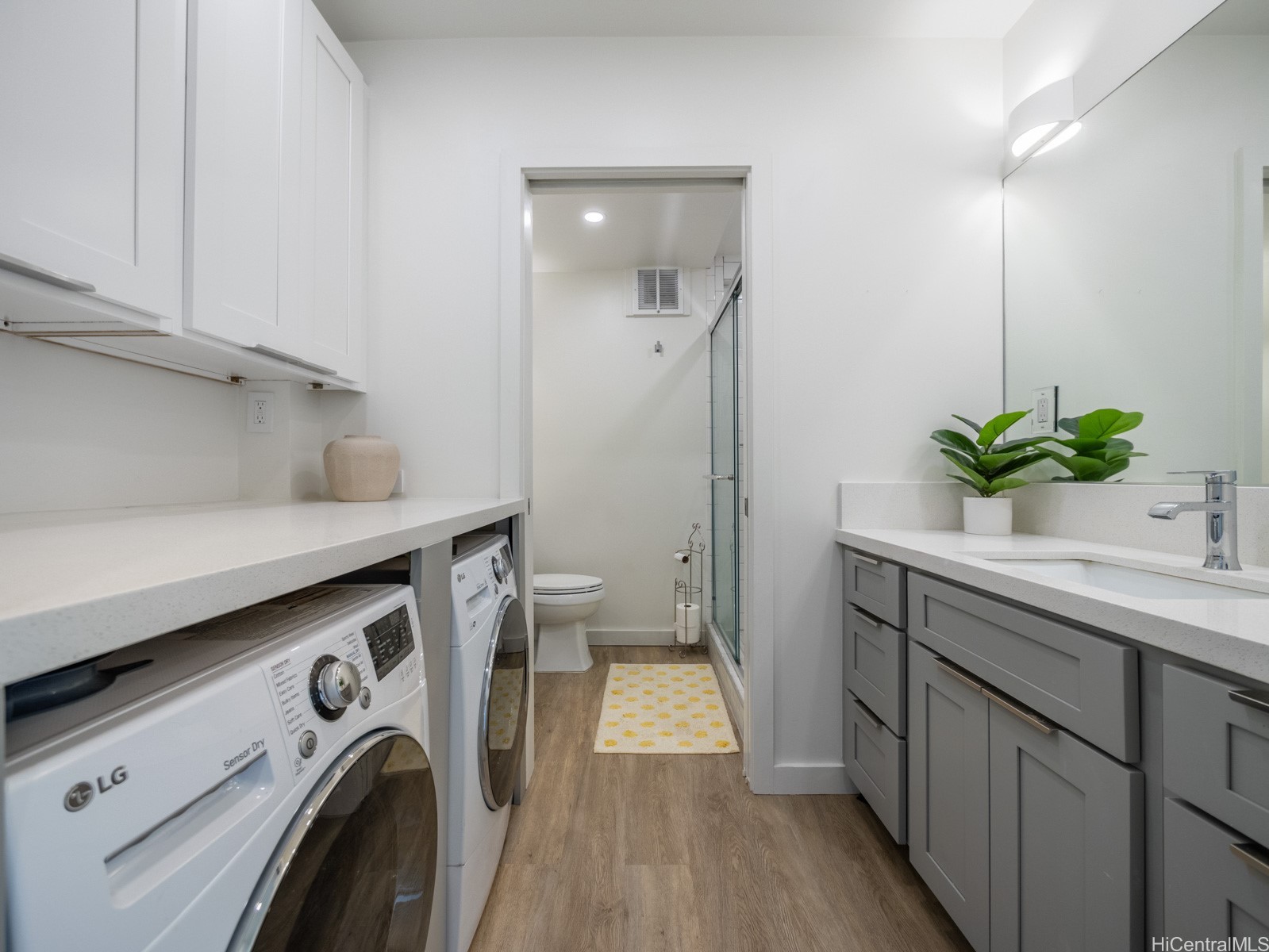 2500 Kalakaua Avenue 903