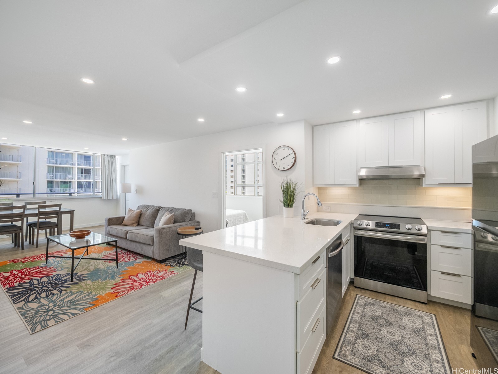 2500 Kalakaua Avenue 903