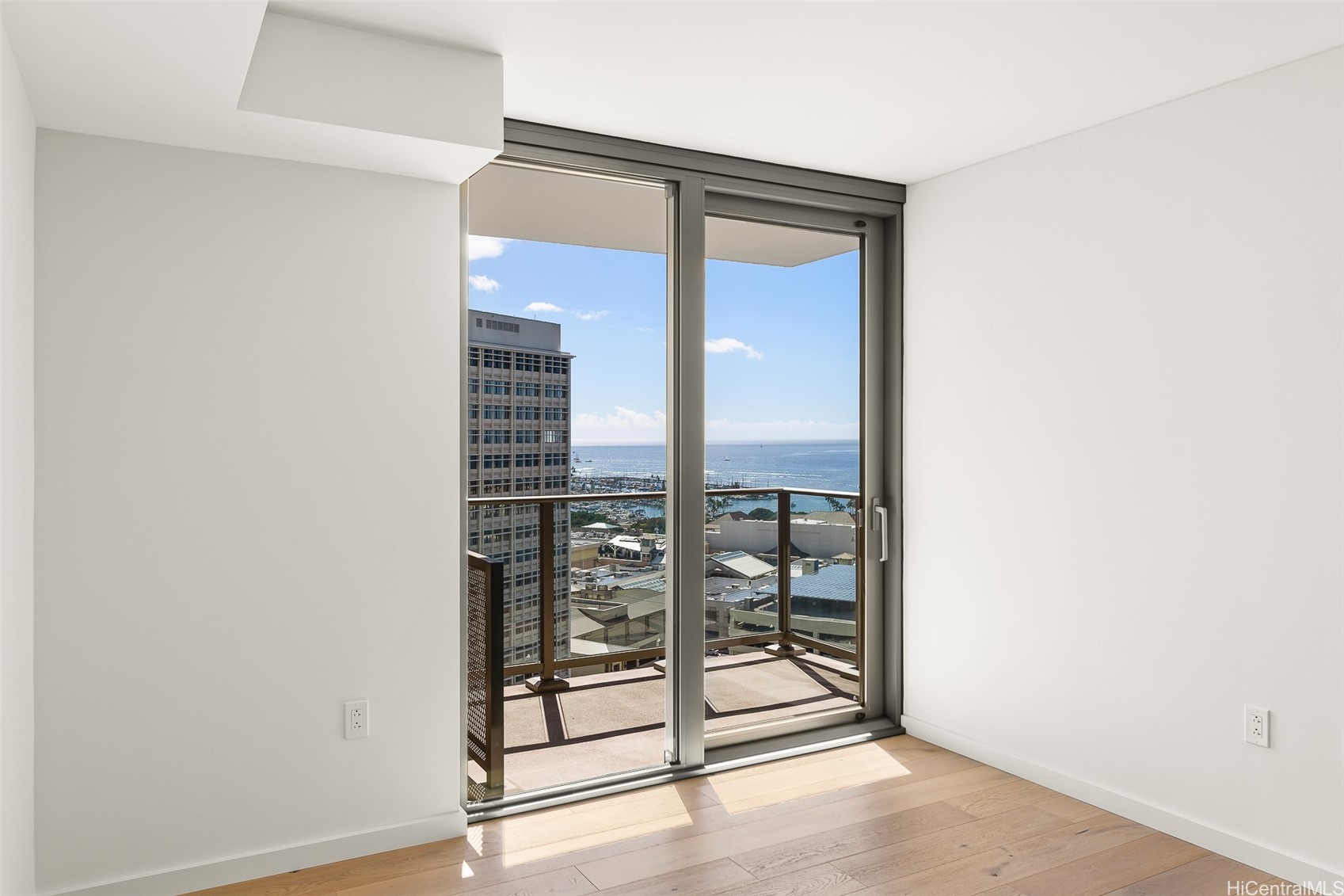 Sky Ala Moana West Residential Lease