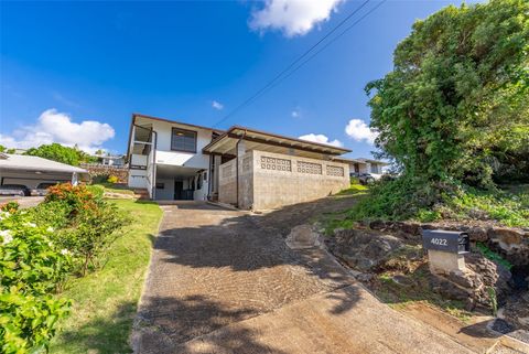 Photo of 4022 Pakahi Place, Honolulu, HI 96816 (MLS # 202601193)