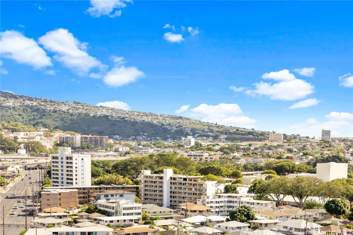 Iolani Regent Condominium