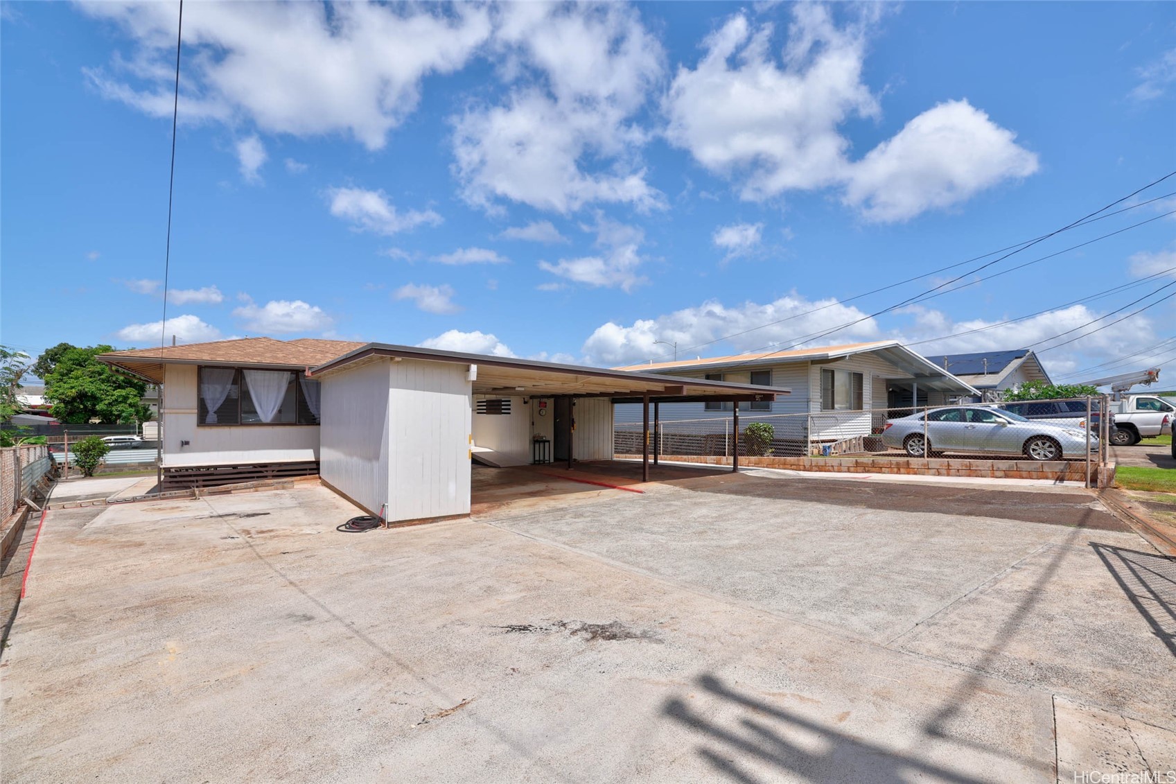 1210 Hoohulu Street