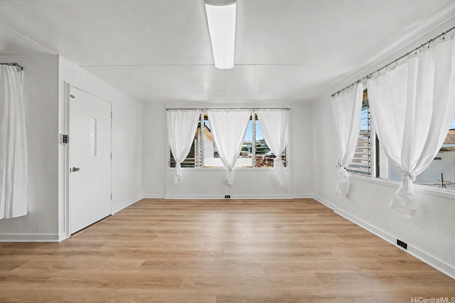 1210 Hoohulu Street