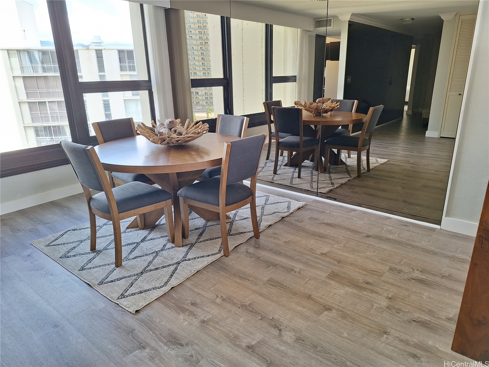 1650 Ala Moana Boulevard 1613