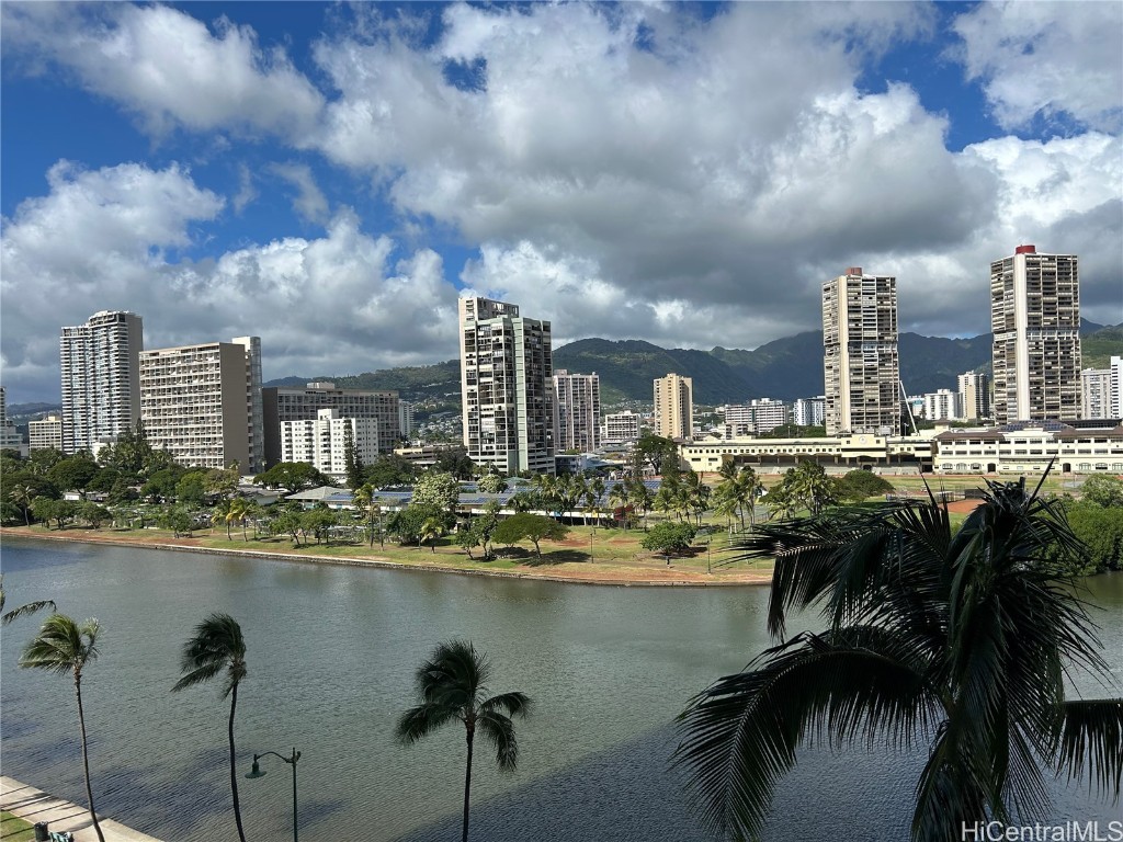 2211 Ala Wai Boulevard 903