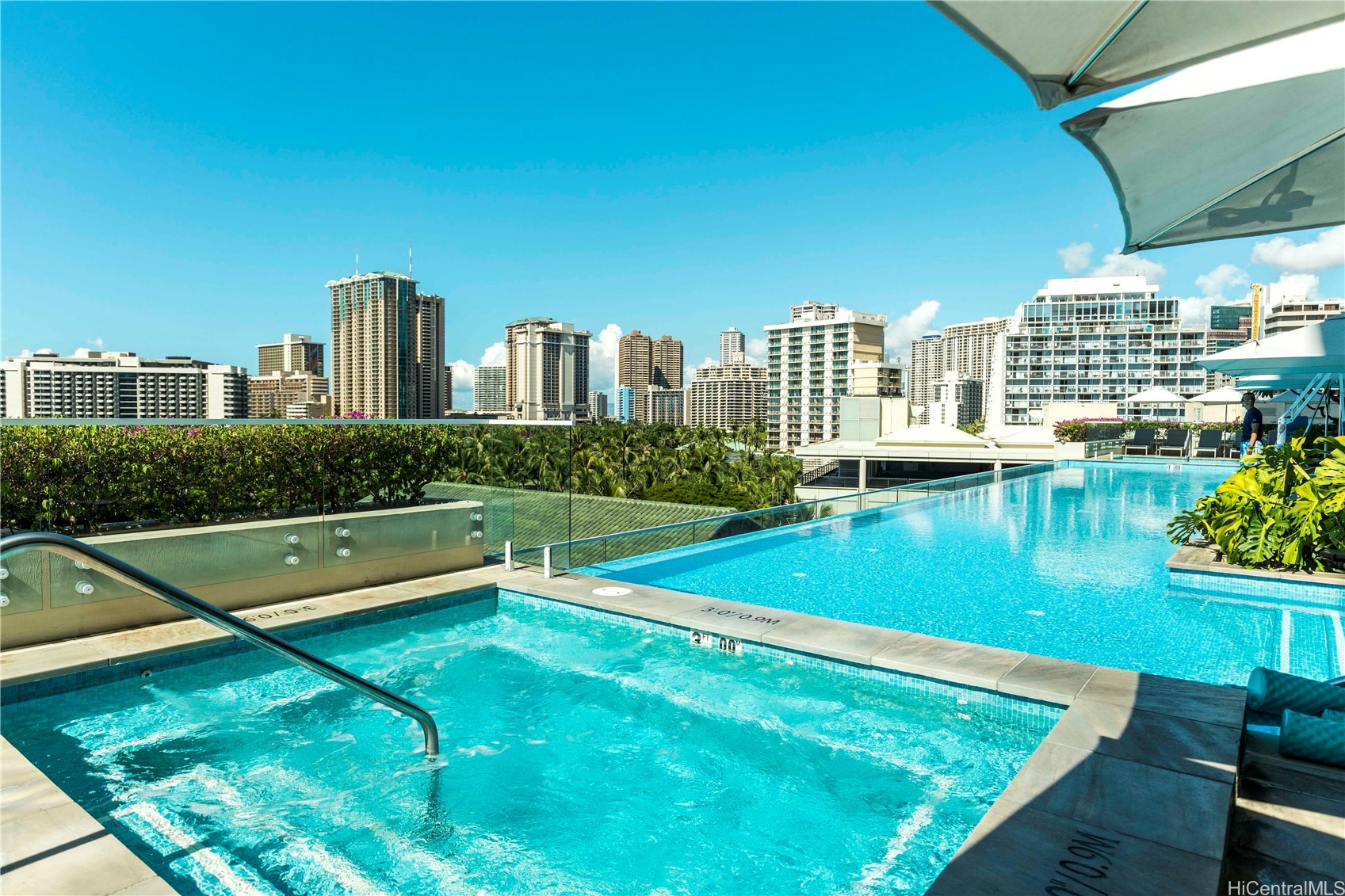 383 Kalaimoku Street 1615