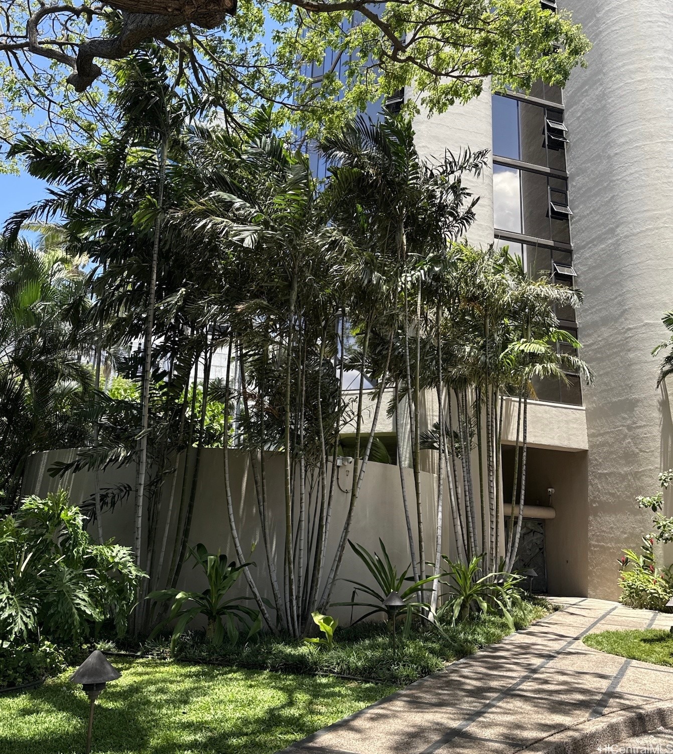 930 Kaheka Street 3004