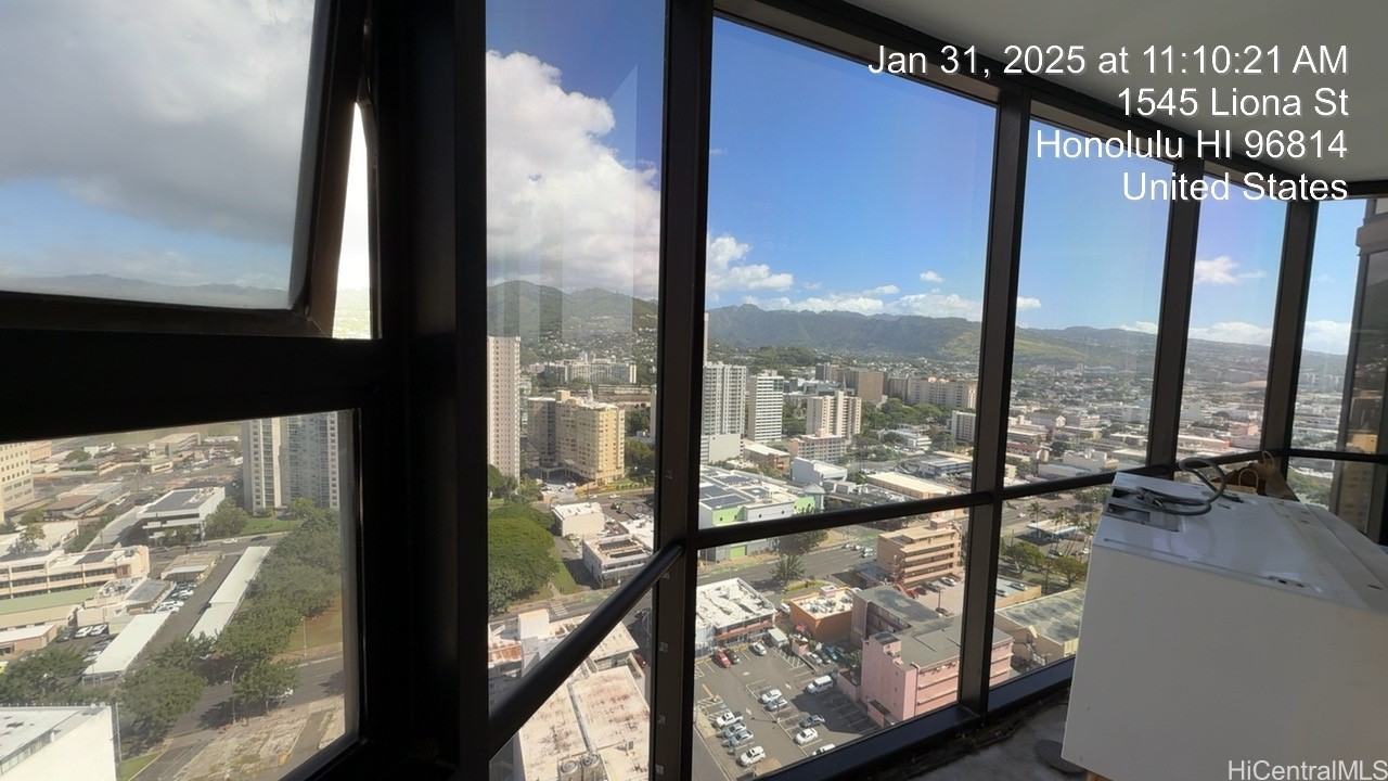 930 Kaheka Street 3004