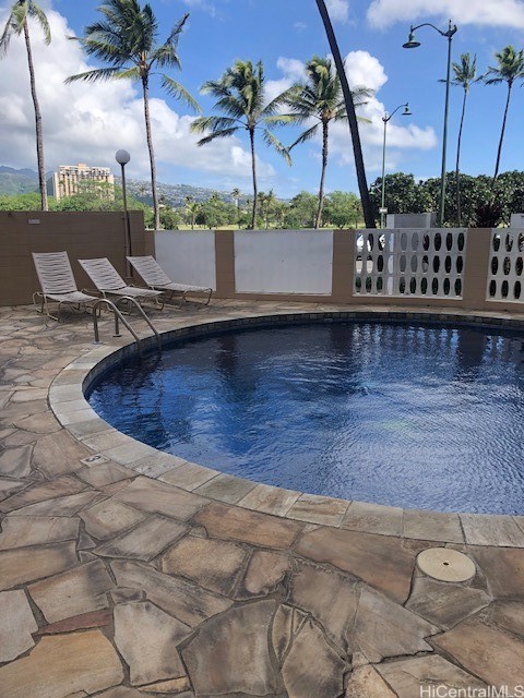 Waikiki Skyliner Residential Lease