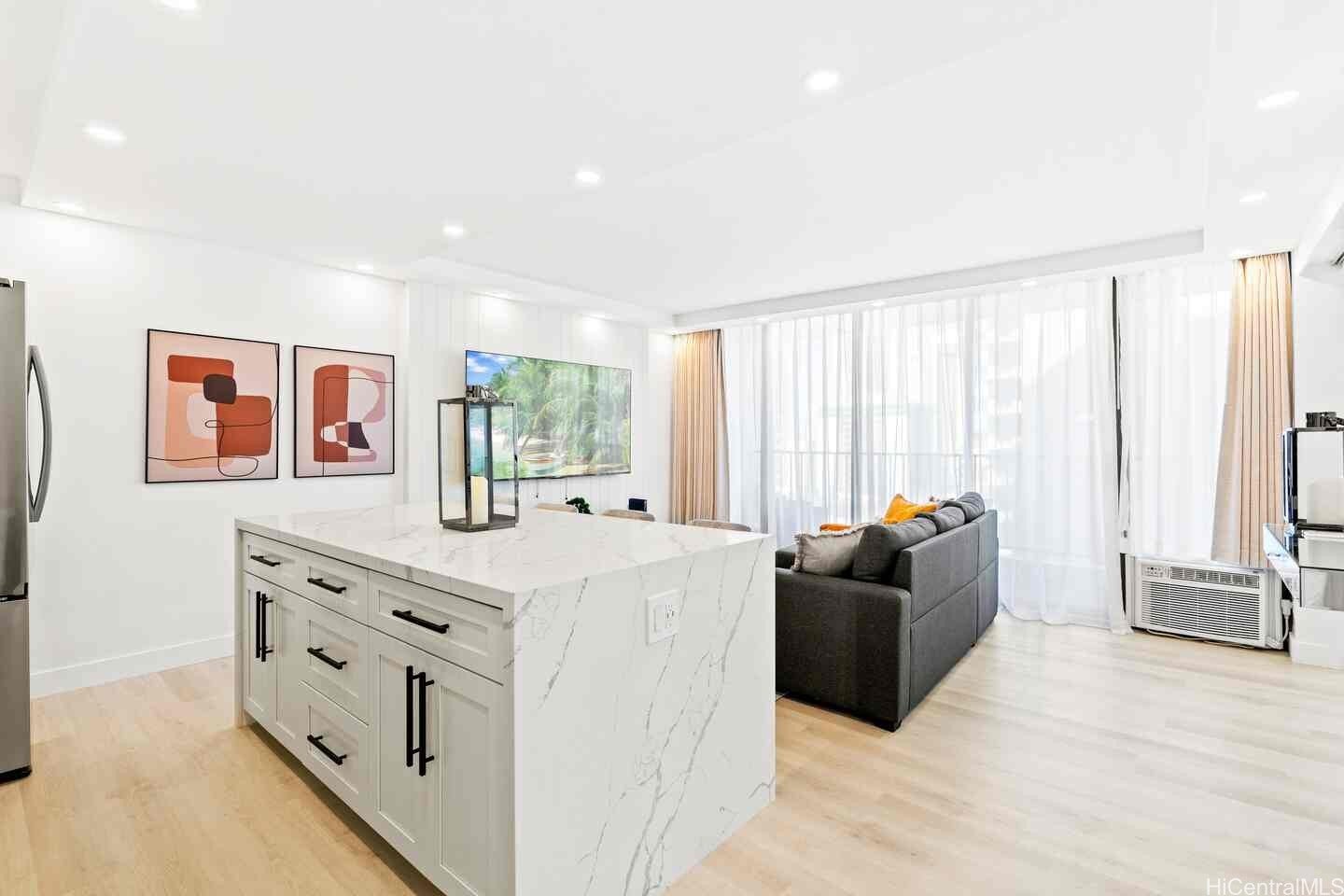 201 Ohua Avenue 1610