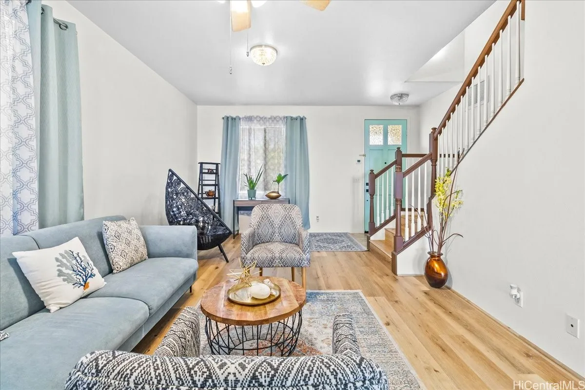 Kapolei, Hawaii 96707, United States, 5 Bedrooms Bedrooms, ,3 BathroomsBathrooms,Residential,Active,103636