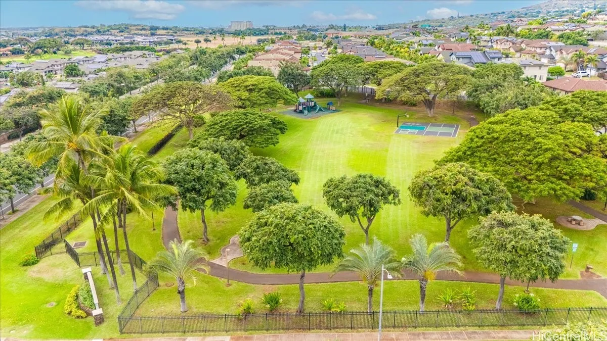 Kapolei, Hawaii 96707, United States, 5 Bedrooms Bedrooms, ,3 BathroomsBathrooms,Residential,Active,103636