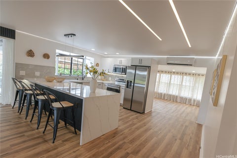 Photo of 526 Ulumawao Street, Kailua, HI 96734 (MLS # 202617085)