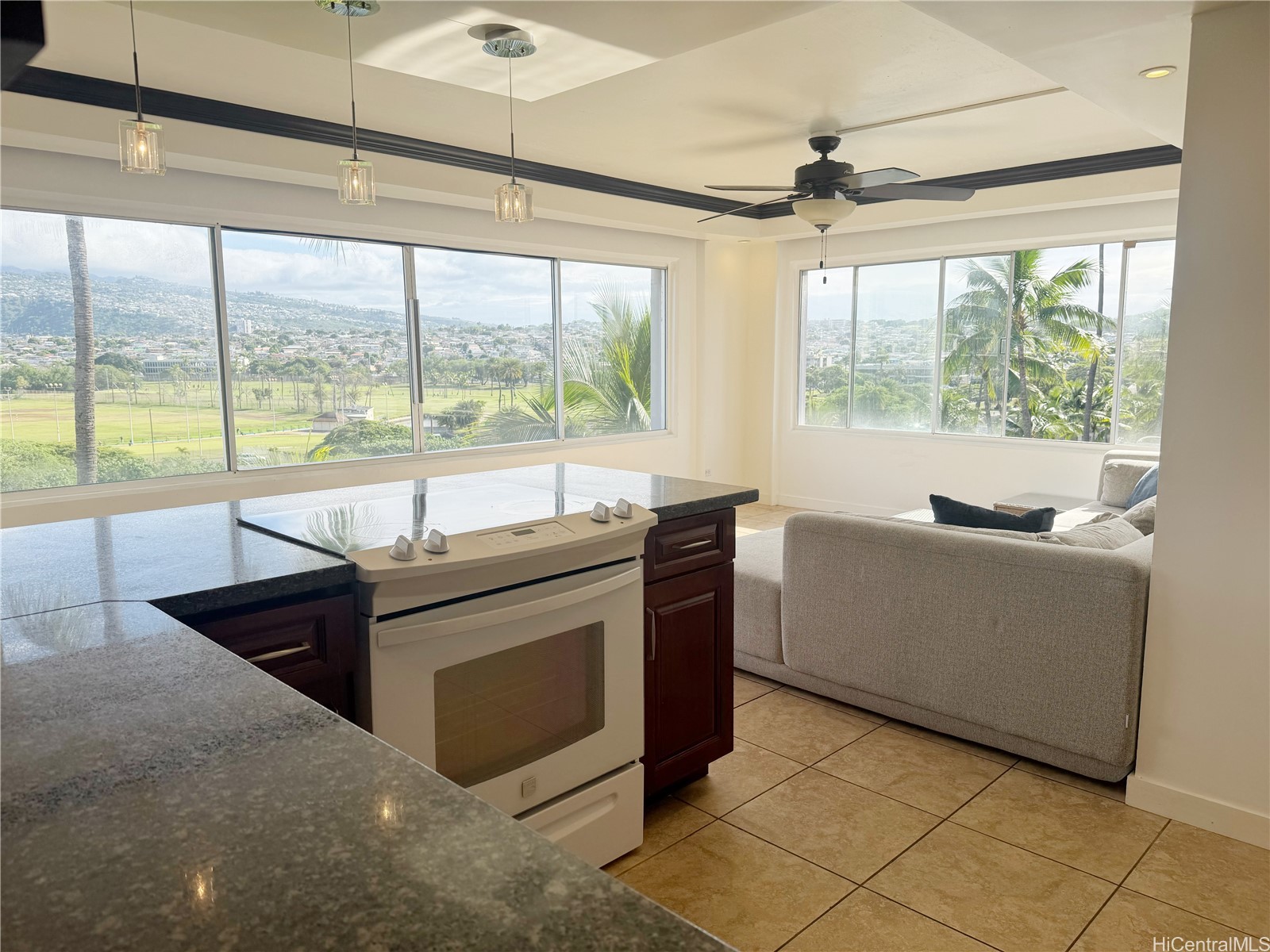 2547 Ala Wai Boulevard 702