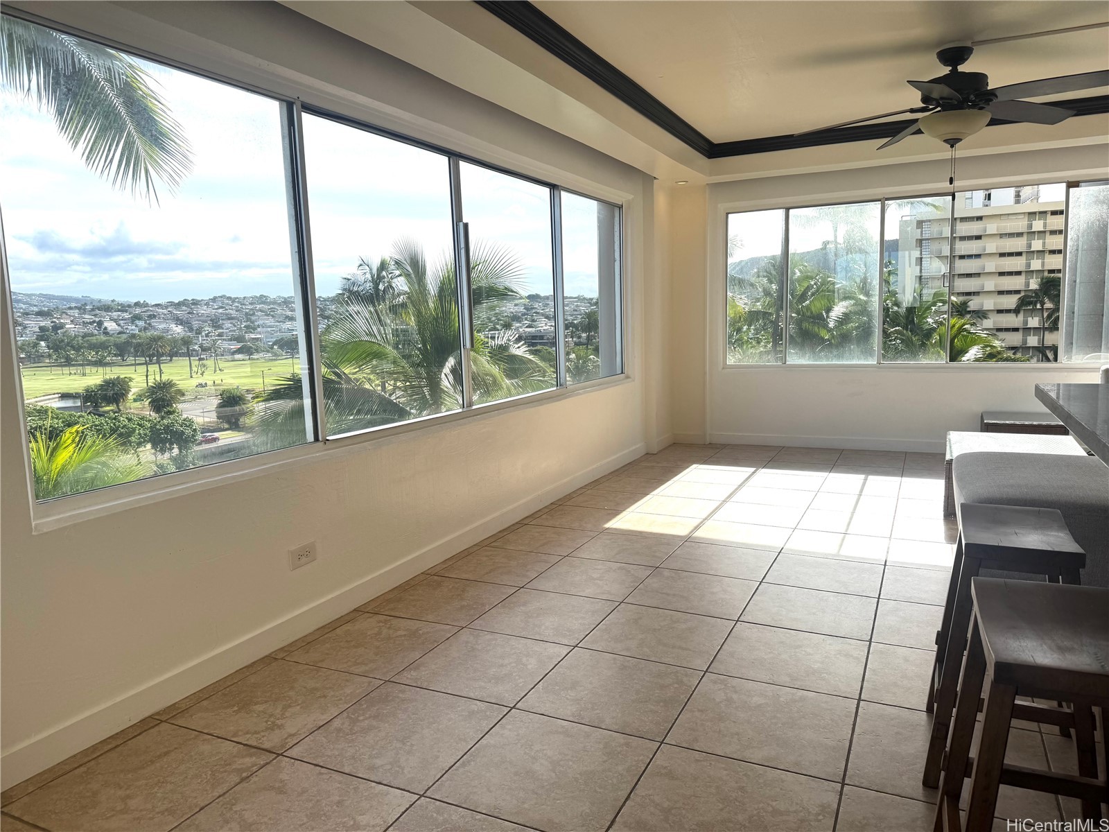 2547 Ala Wai Boulevard 702