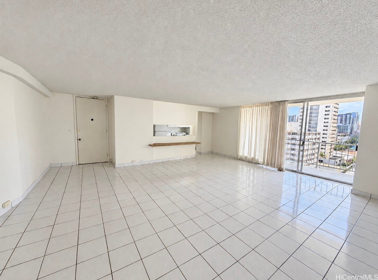 222 Liliuokalani Avenue 1303
