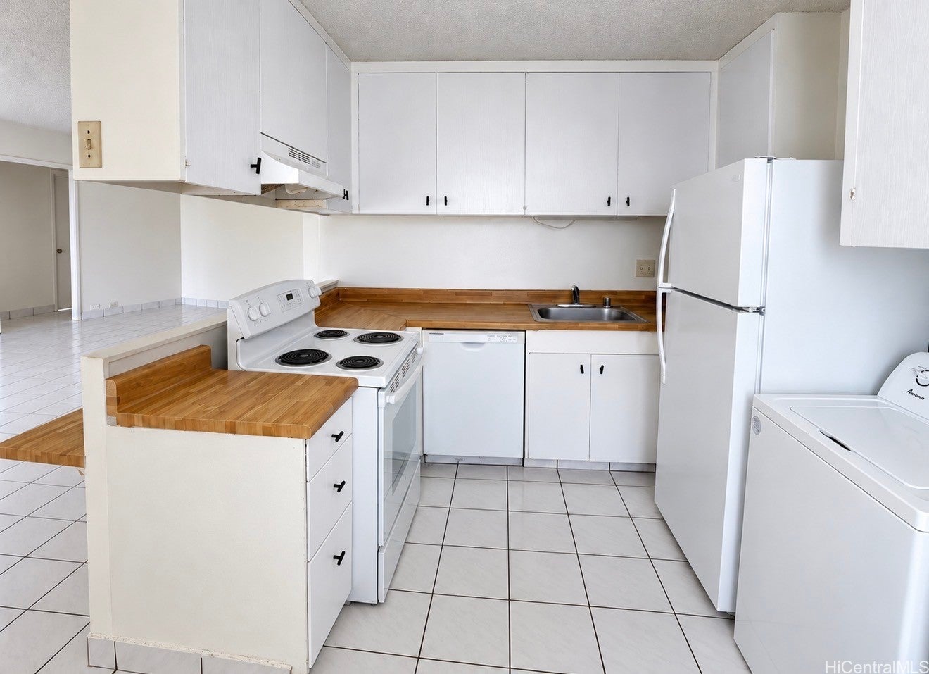 222 Liliuokalani Avenue 1303