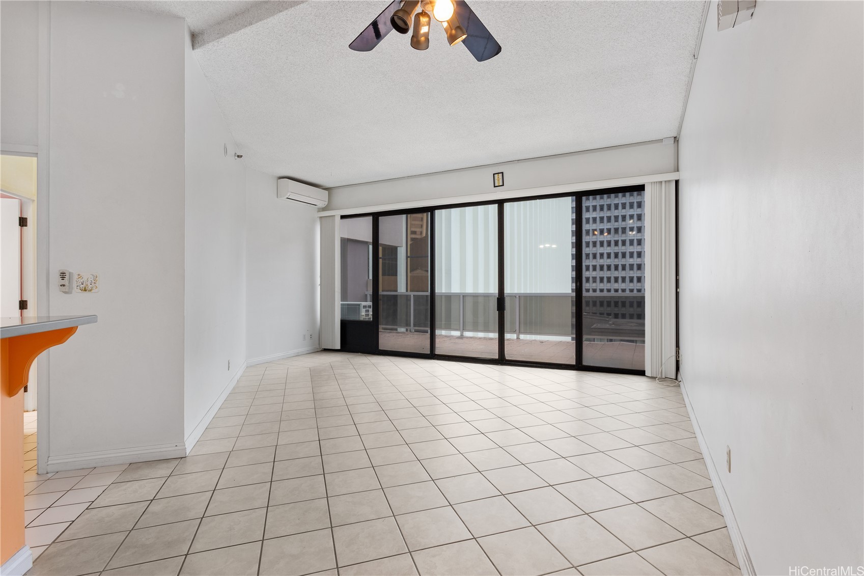 1088 Bishop Street 1126