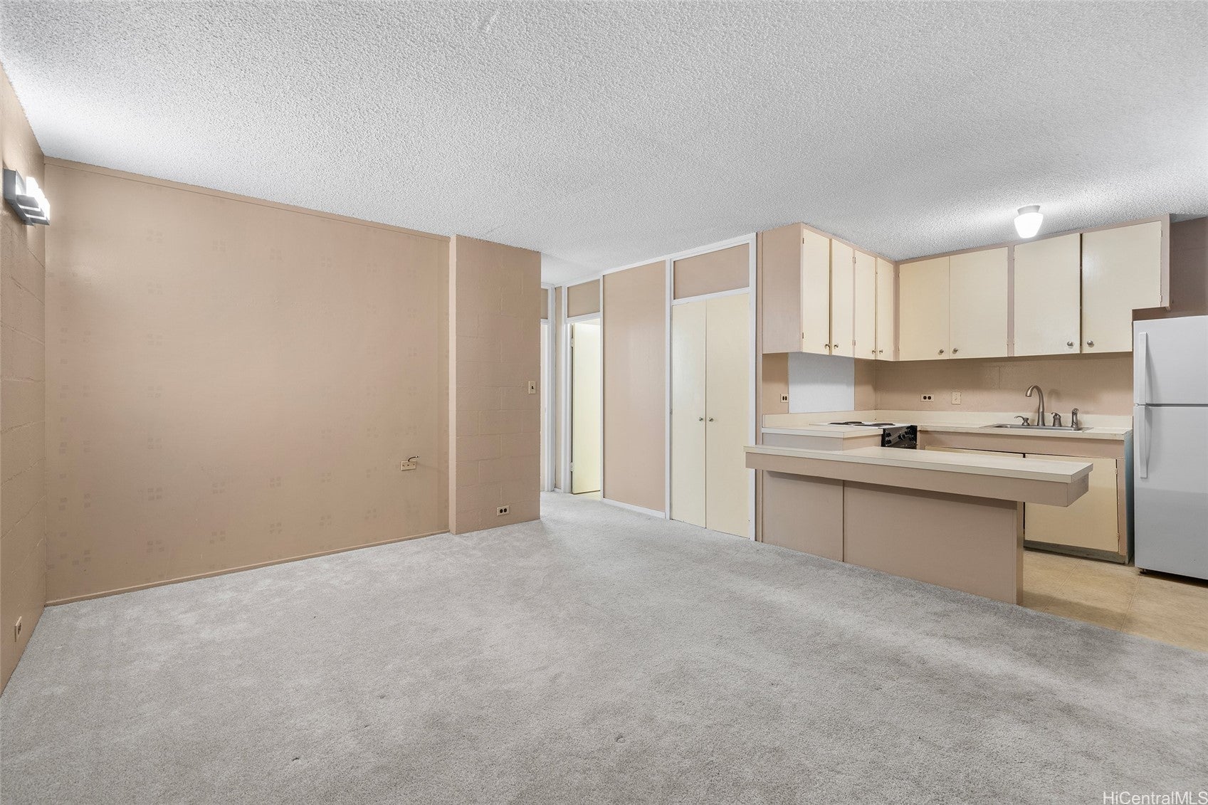 1660 Kalakaua Avenue B104