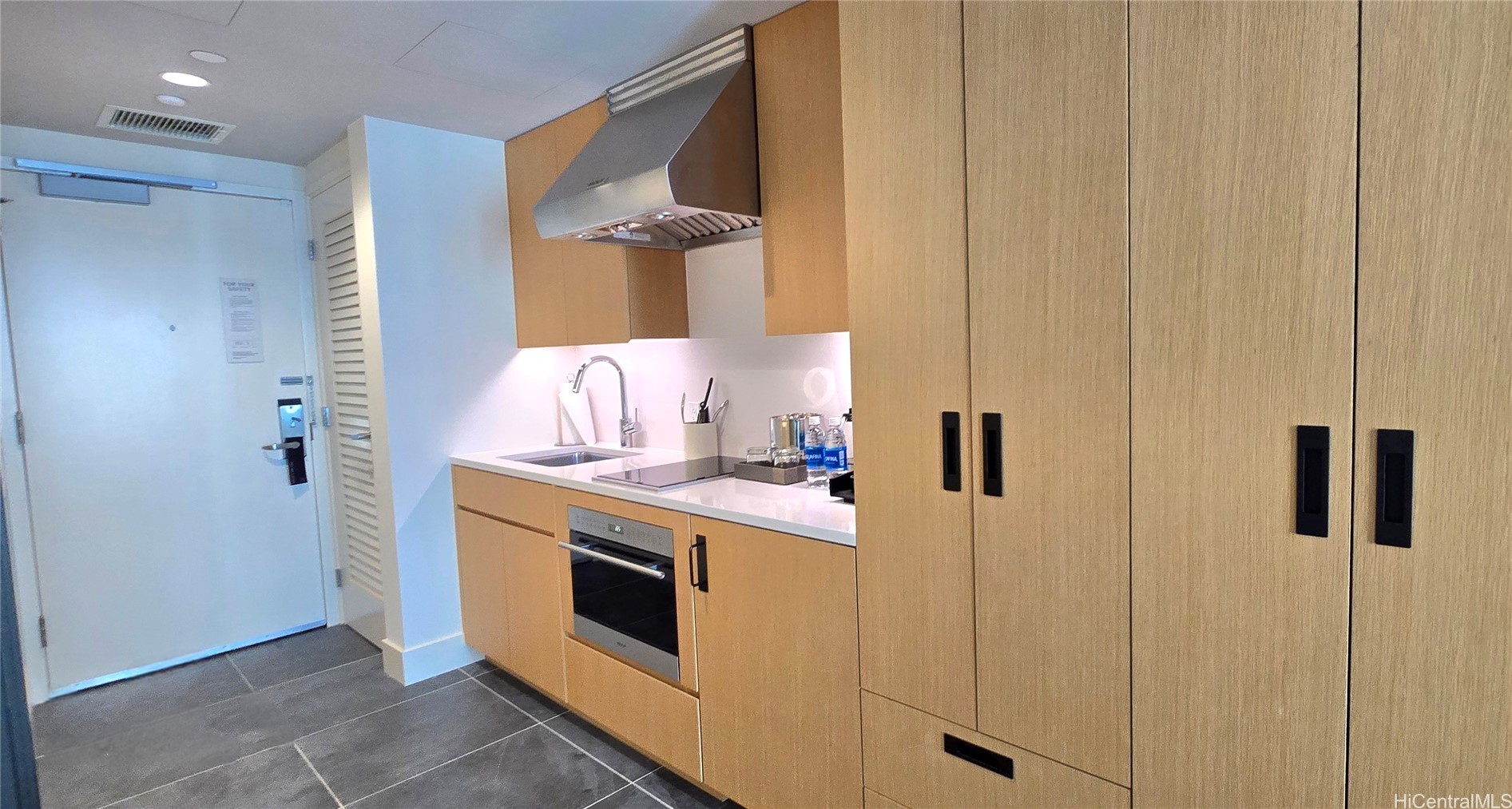 1390 Kapiolani Boulevard 3308