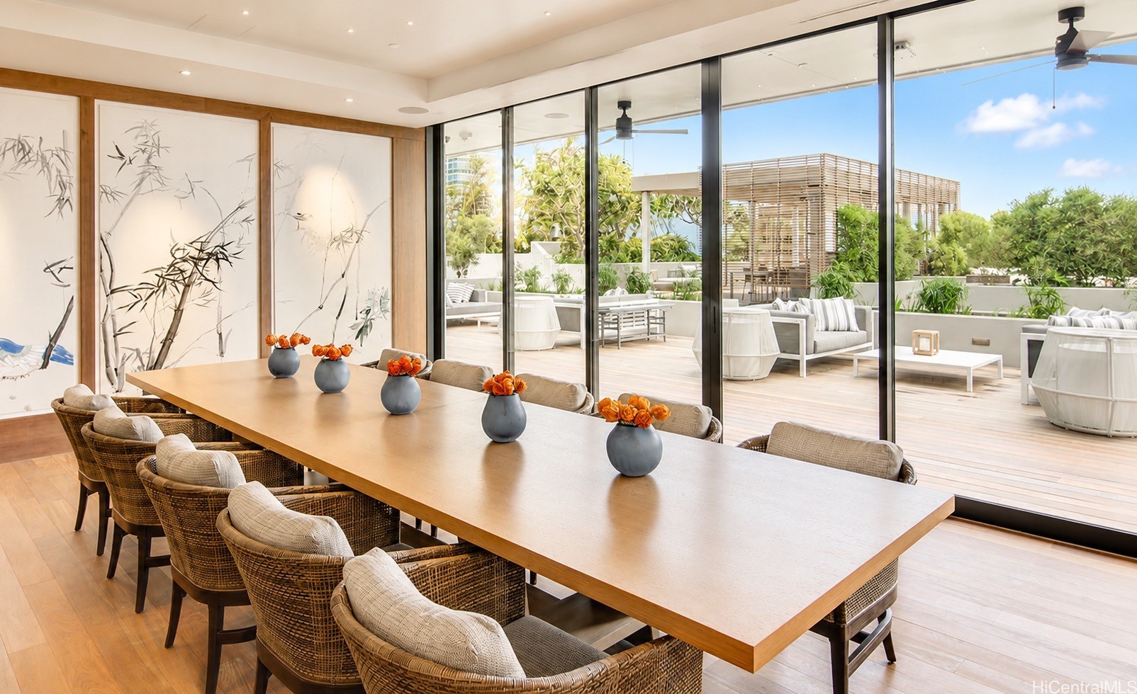 888 Kapiolani Boulevard 3907