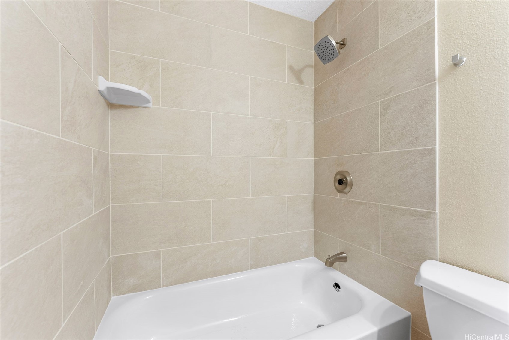 2452 Tusitala Street 1404