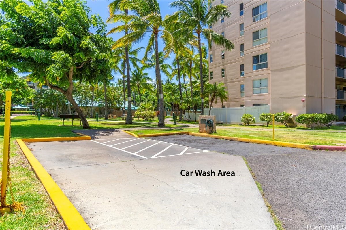 Country Club Village 6 Condominium