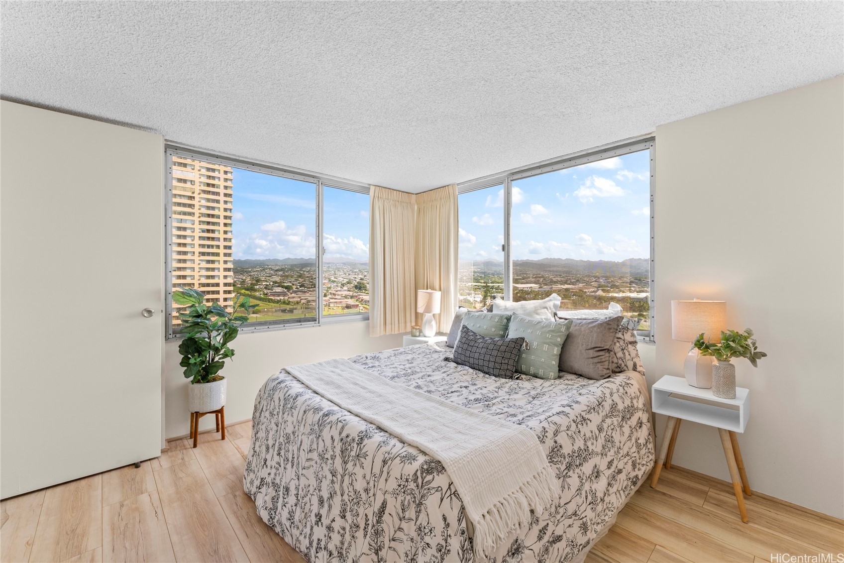 1060 Kamehameha Highway 1706A