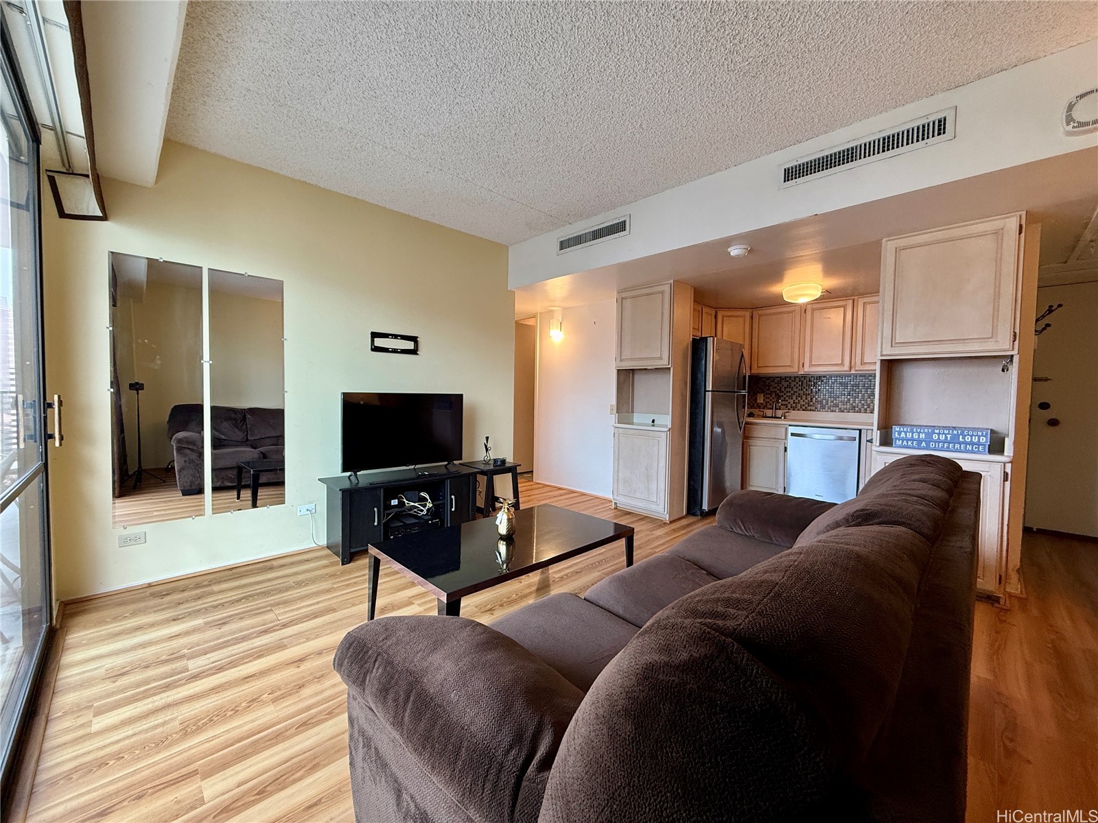 225 Queen Street 25G