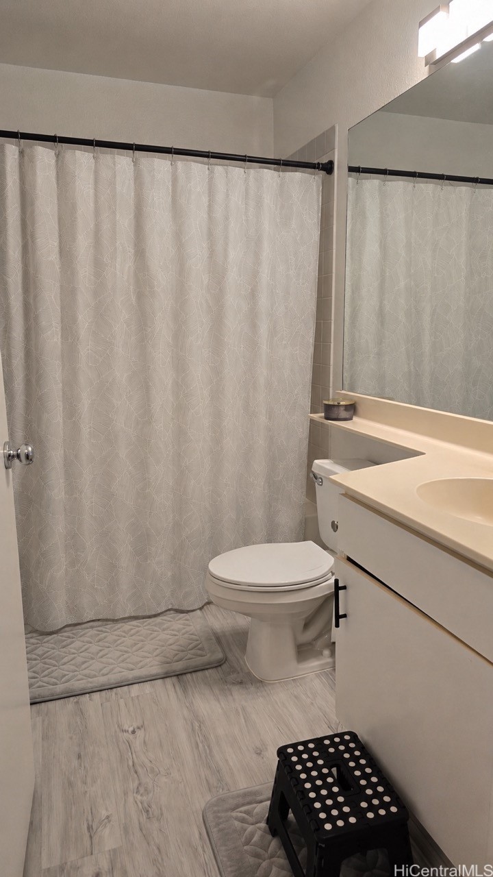 94-537 Lumiaina Street W204