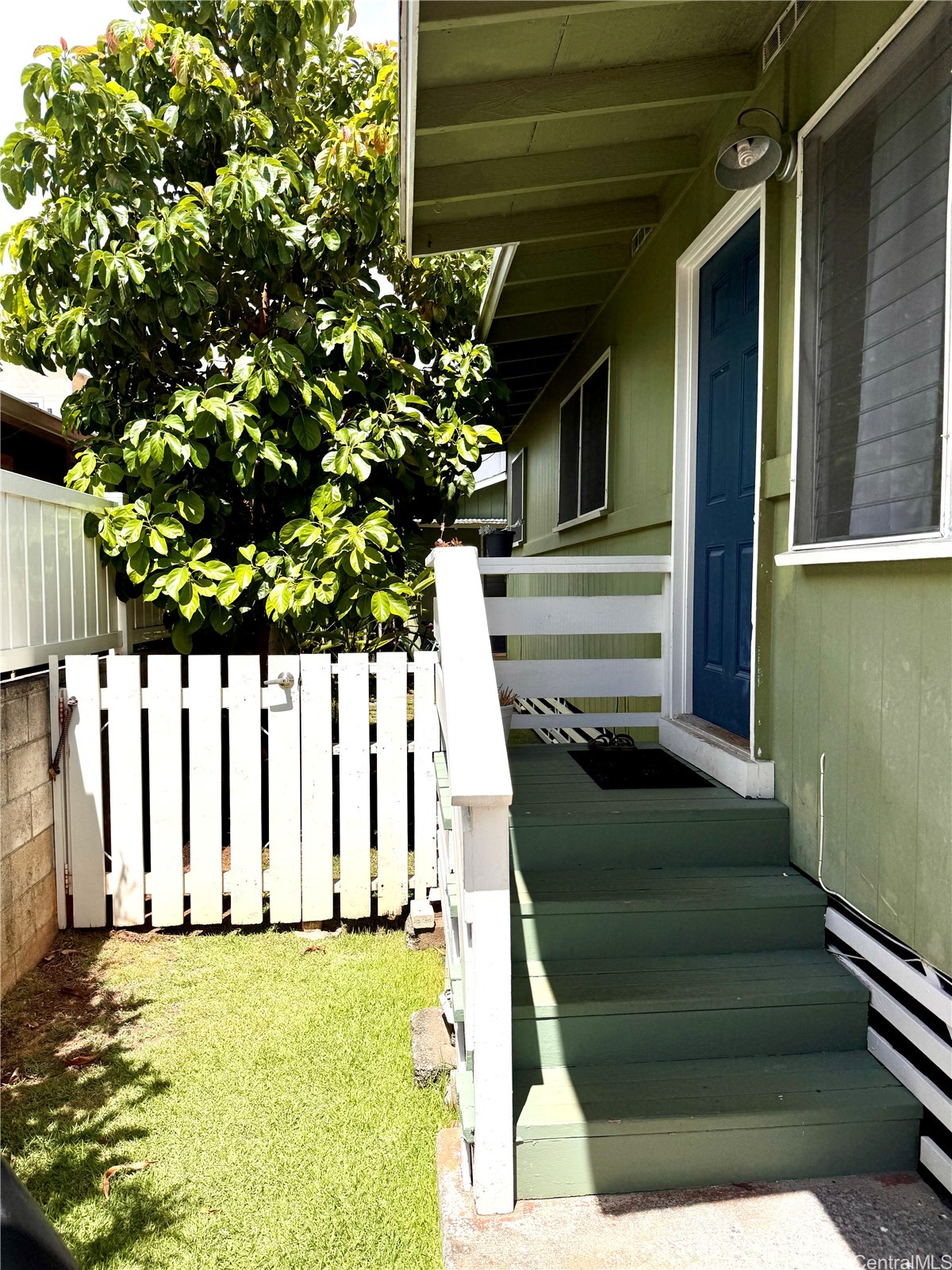 453 Ulupaina Street A