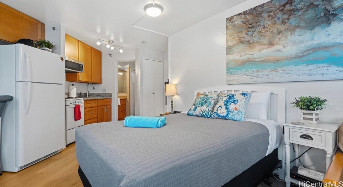 1700 Ala Moana Boulevard 1501