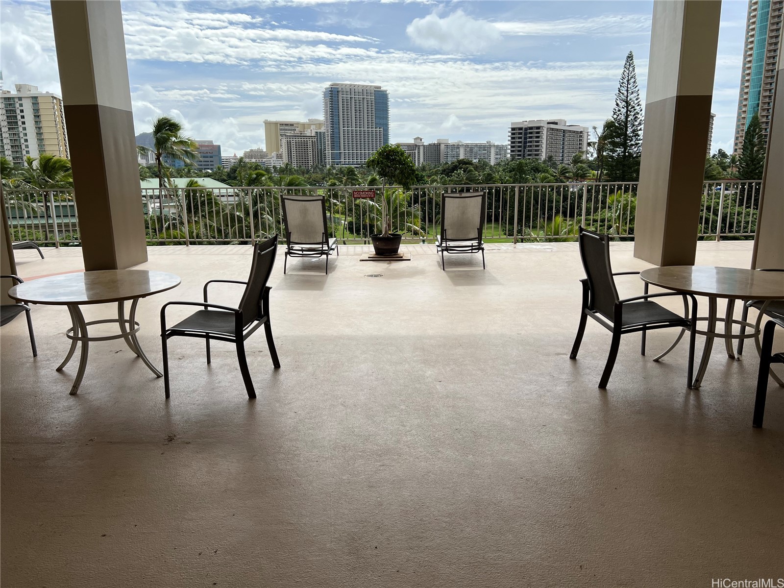 Inn On The Park Condominium