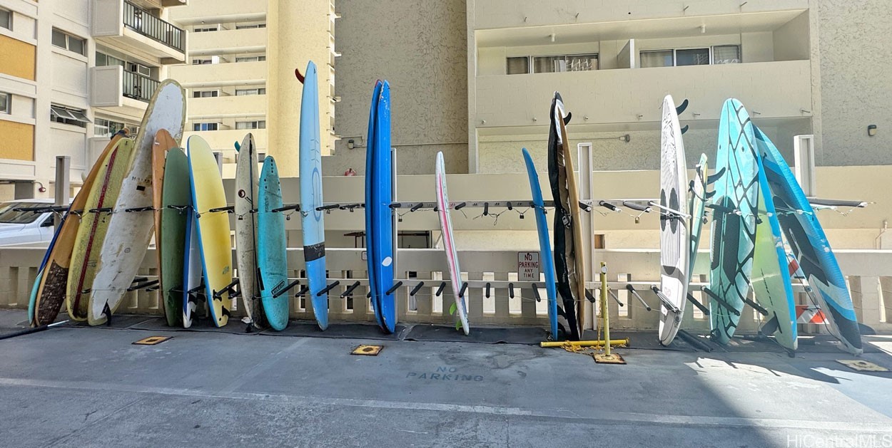 2465 Kuhio Avenue 1418