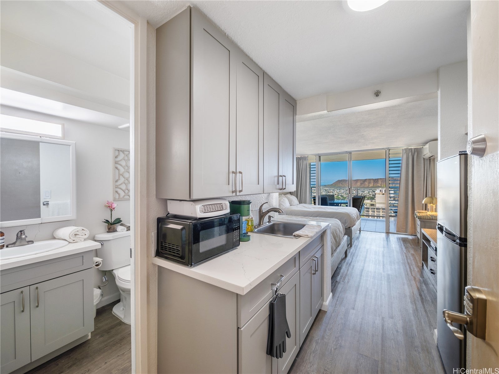 445 Seaside Avenue 3703