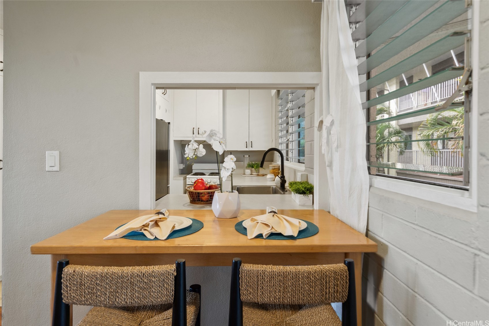 75 Kihapai Street 10
