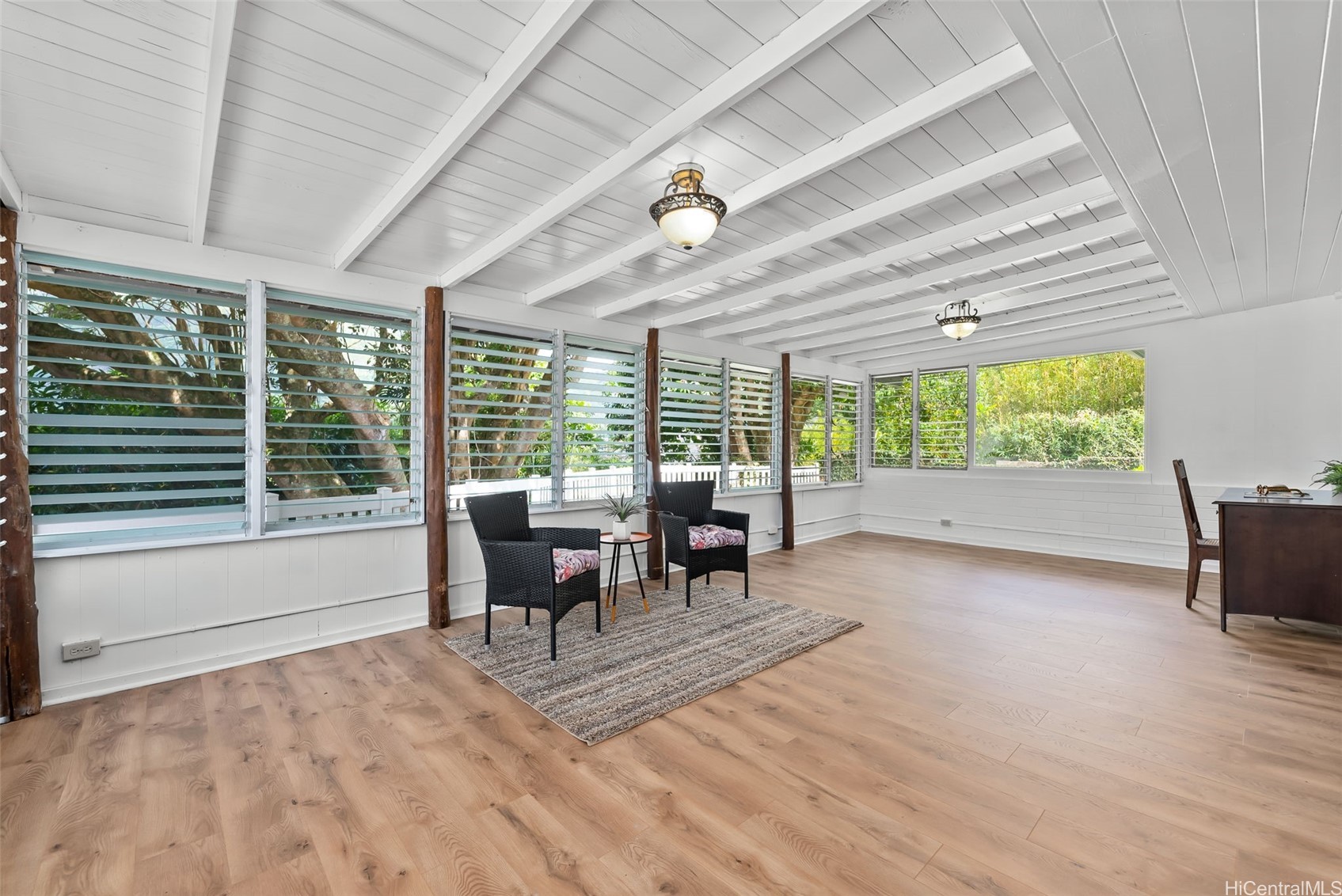 3541 Woodlawn Drive