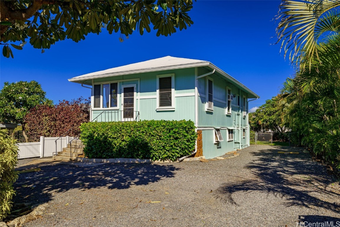 Kapahulu Duplex