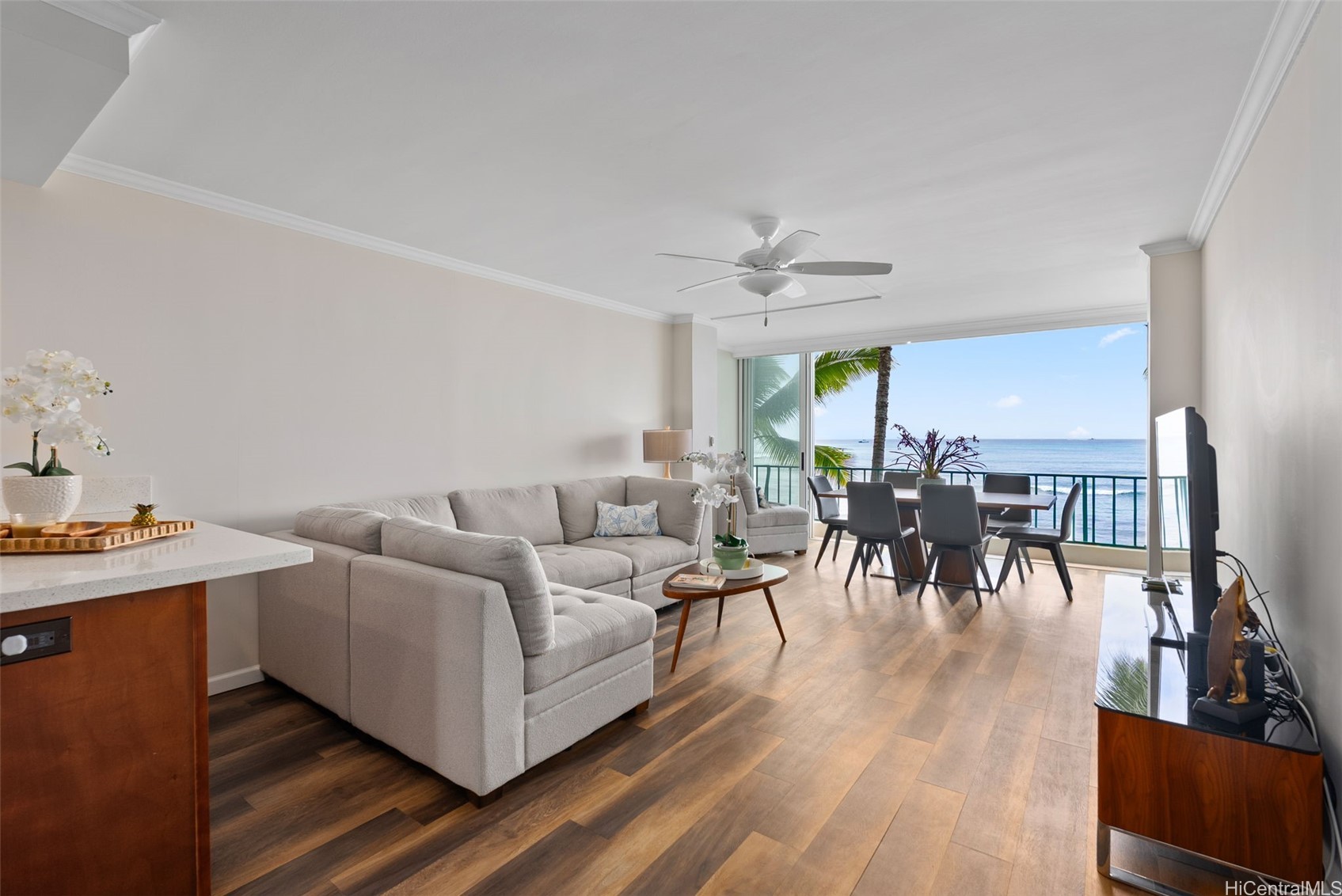 2999 Kalakaua Avenue 202