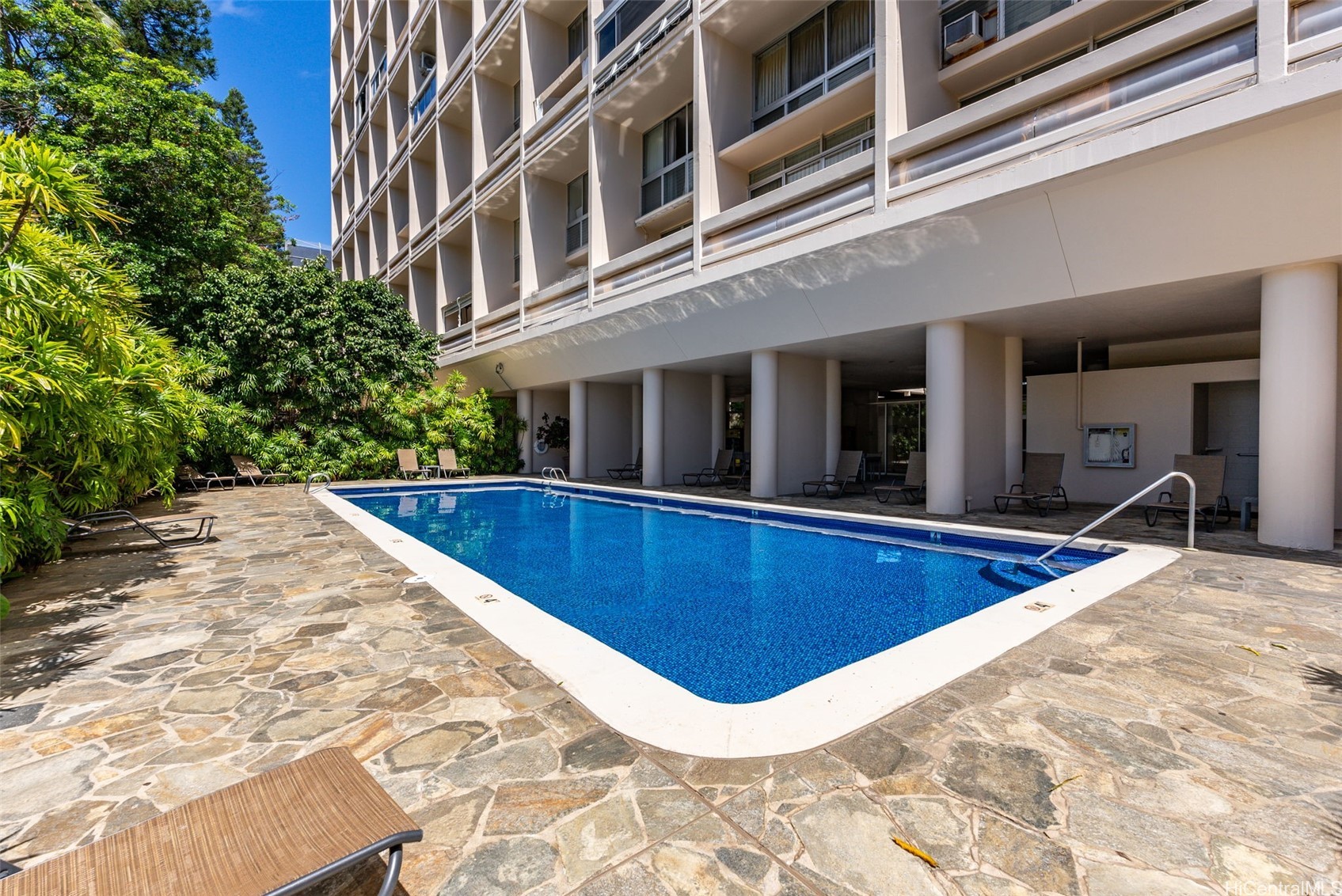 Ala Wai Plaza Condominium