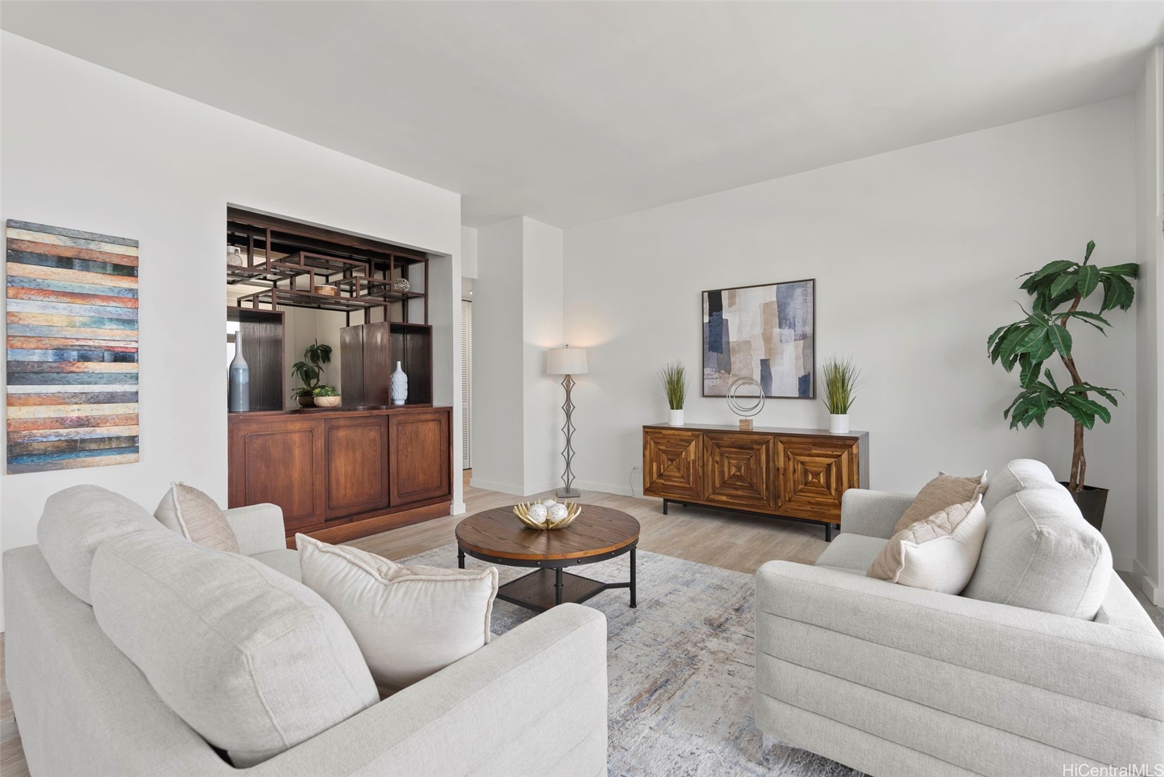 500 University Avenue PH6