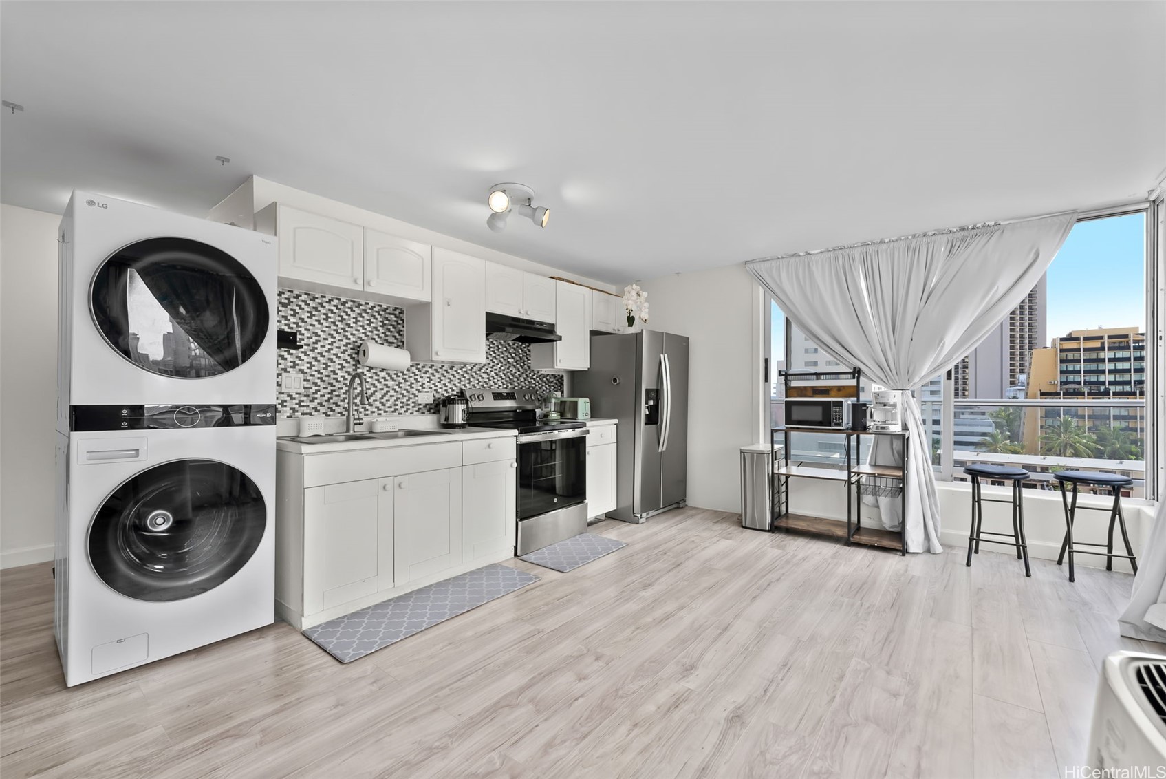 2421 Tusitala Street 803