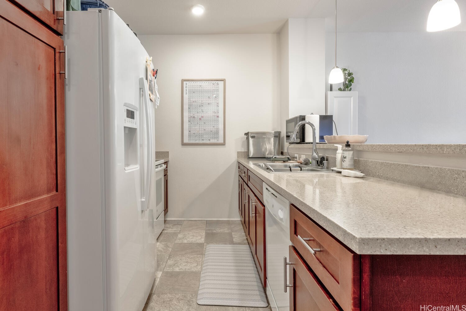 458 Manawai Street 404